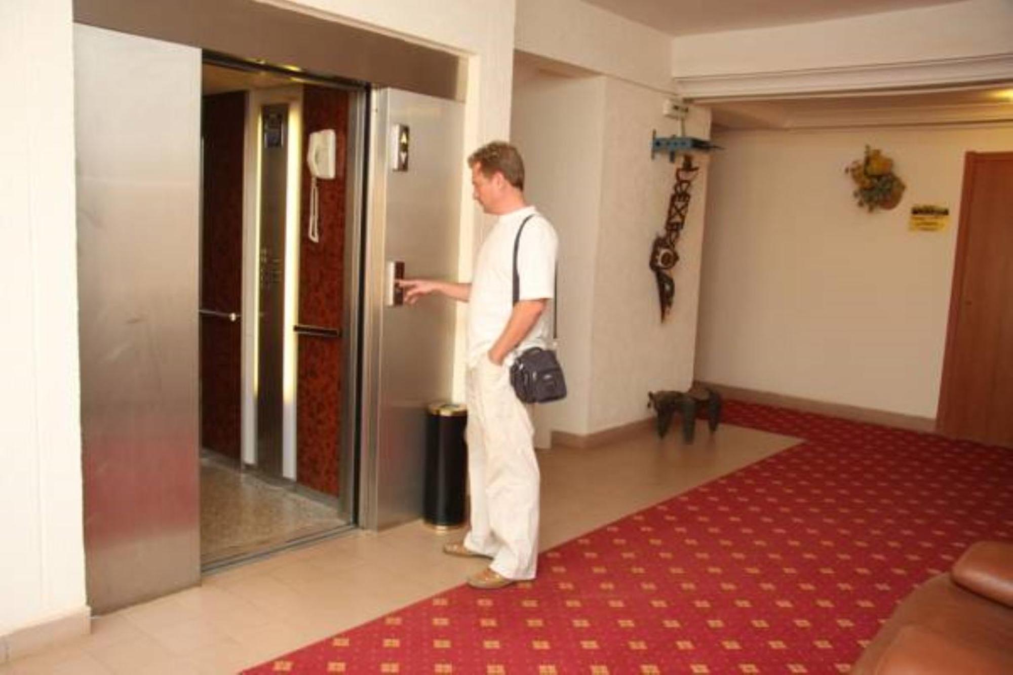 Hotel Splendid Uagadugú Exterior foto